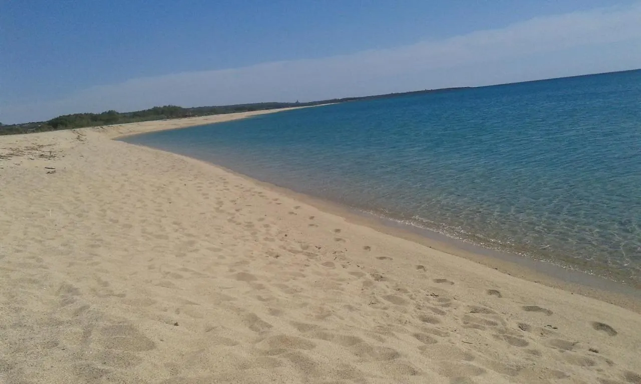 Orosei-Sardegna-Appartamento 5 Posti Letto Con Giardino